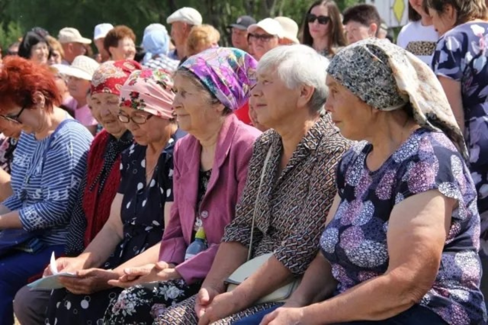 Пĕр ĕмĕре хыçа хăварса…