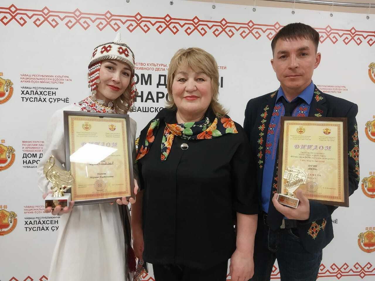 «Кĕмĕл сасă - 2025» конкурсра Пушкăртстан çамрăкĕсем çитĕнÿсемпе савăнтарнă