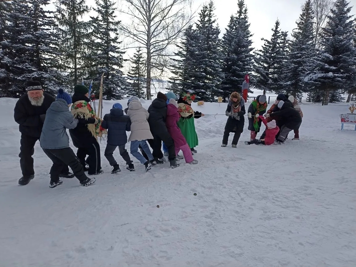 Çуркуннене çул уçса хĕле ăсатрăмăр