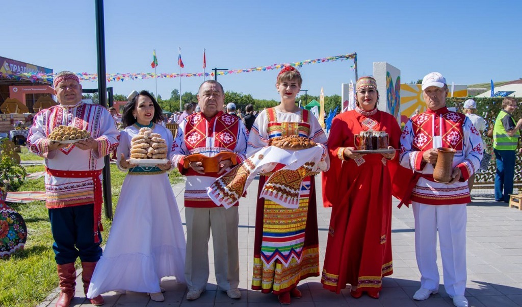 Хальхинче Акатуй  Эрĕнпур çĕрĕ çинче кĕрлерĕ