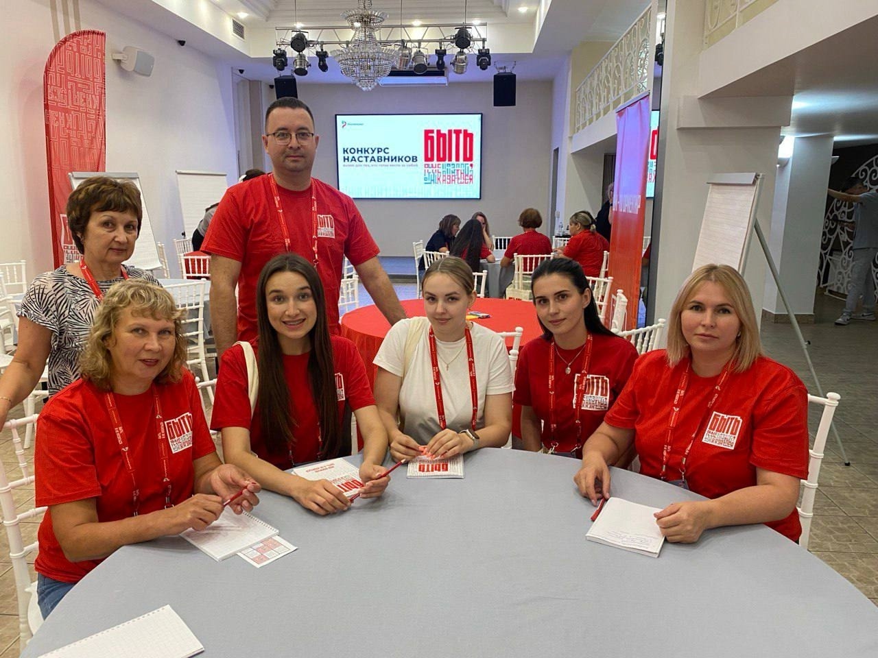 Елена Петрова наставниксен конкурсĕнче çурма финала тухнă