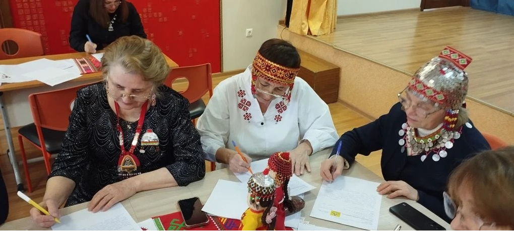 Пушкăртсан чăвашĕсем чăваш диктанчĕ çырас акцие хастар хутшăнчĕç