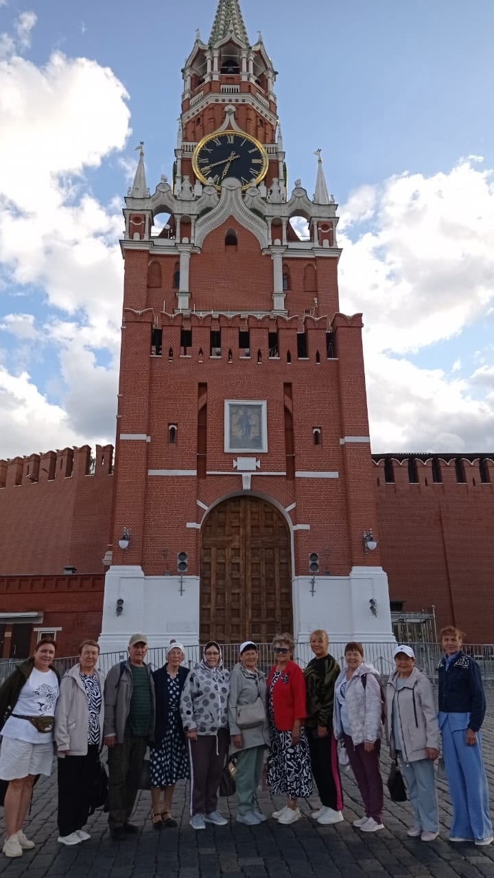 «Тус-тăван» хастарĕсем мускавсене те тĕлĕнтерчĕç