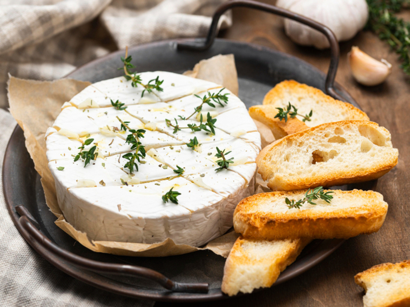 Пелепейĕнче Францири пек çемçе сыр туса кăларĕç