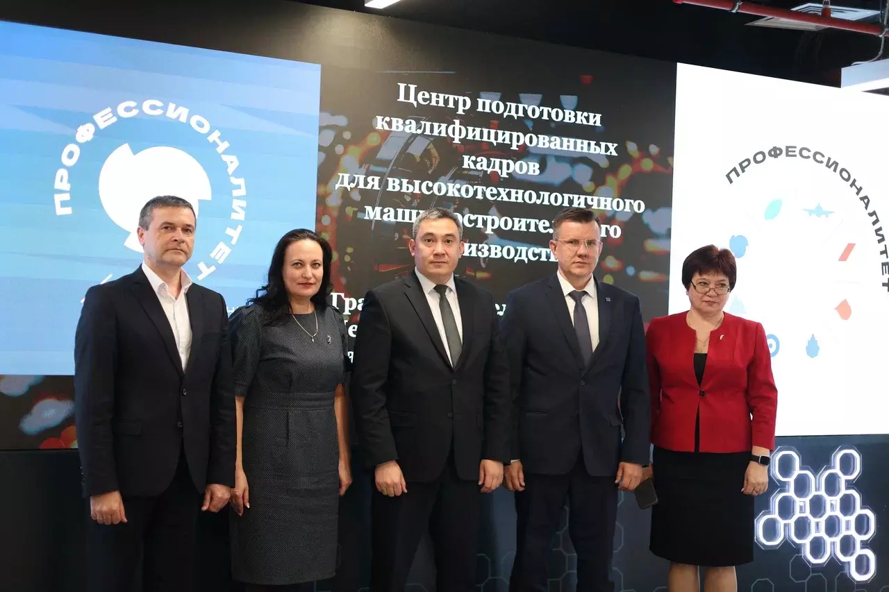 Подписали соглашения об открытии в 2026 году кластеров федерального проекта