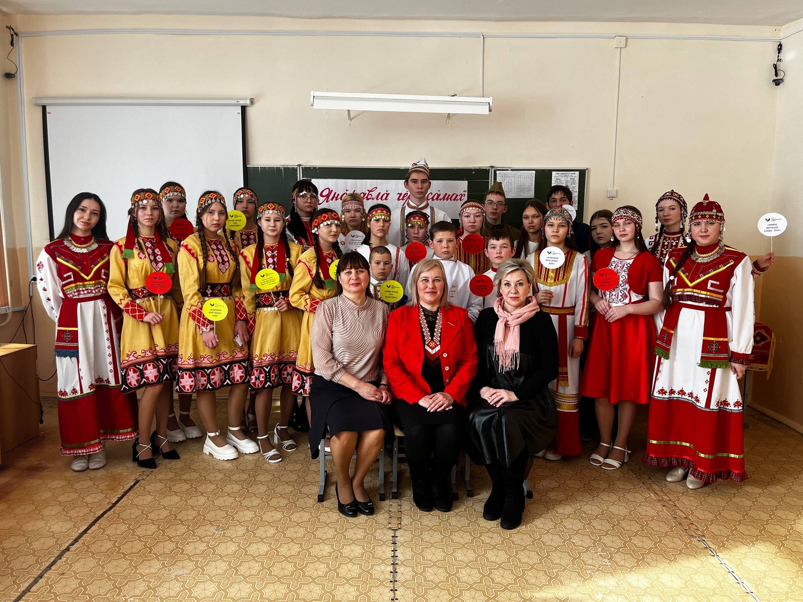 Толбазăсем конкурса хутшăнакансене тарават кĕтсе илчĕç