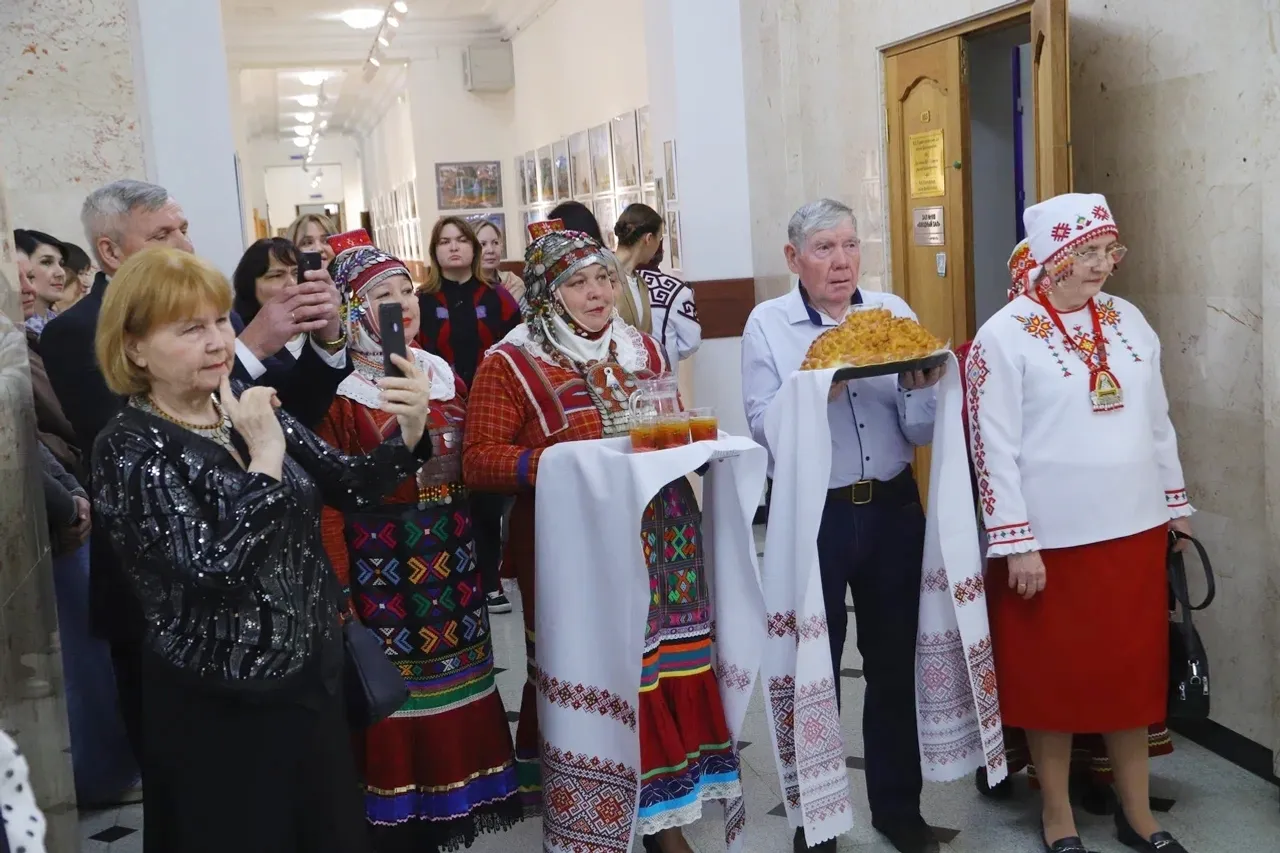 Наци музейне - чăваш еткерлĕхĕпе паллашма