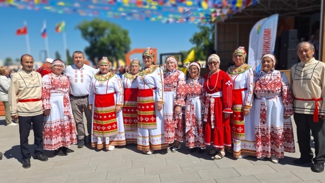 Хальхинче Акатуй  Эрĕнпур çĕрĕ çинче кĕрлерĕ
