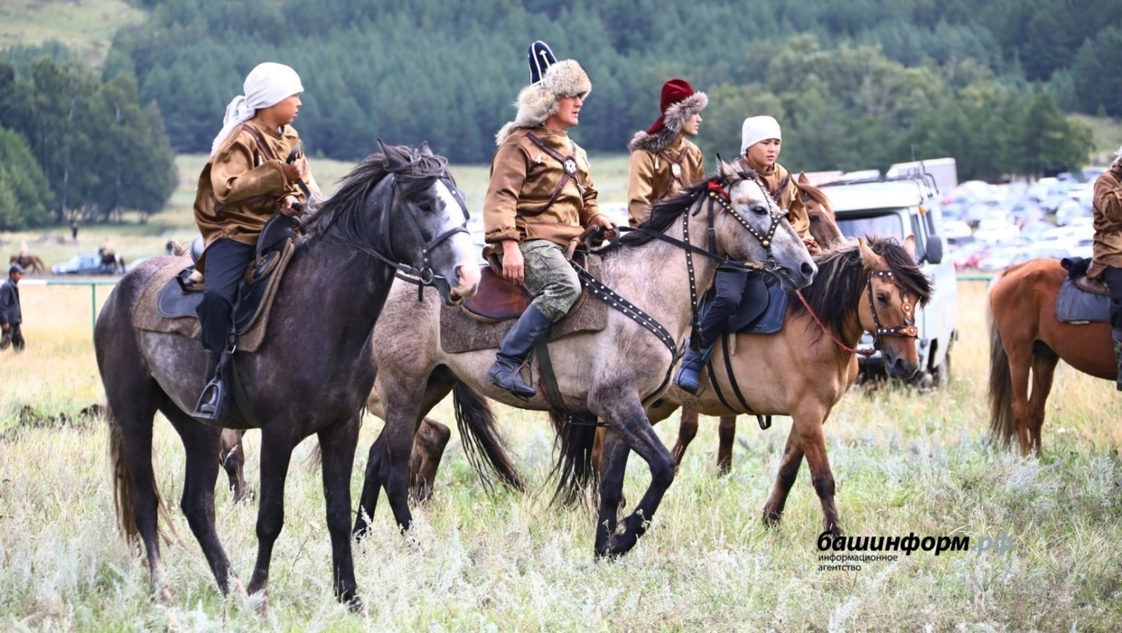 «Башкорт аты» фестивале 17 патшалăх представителĕ килсе çитĕ