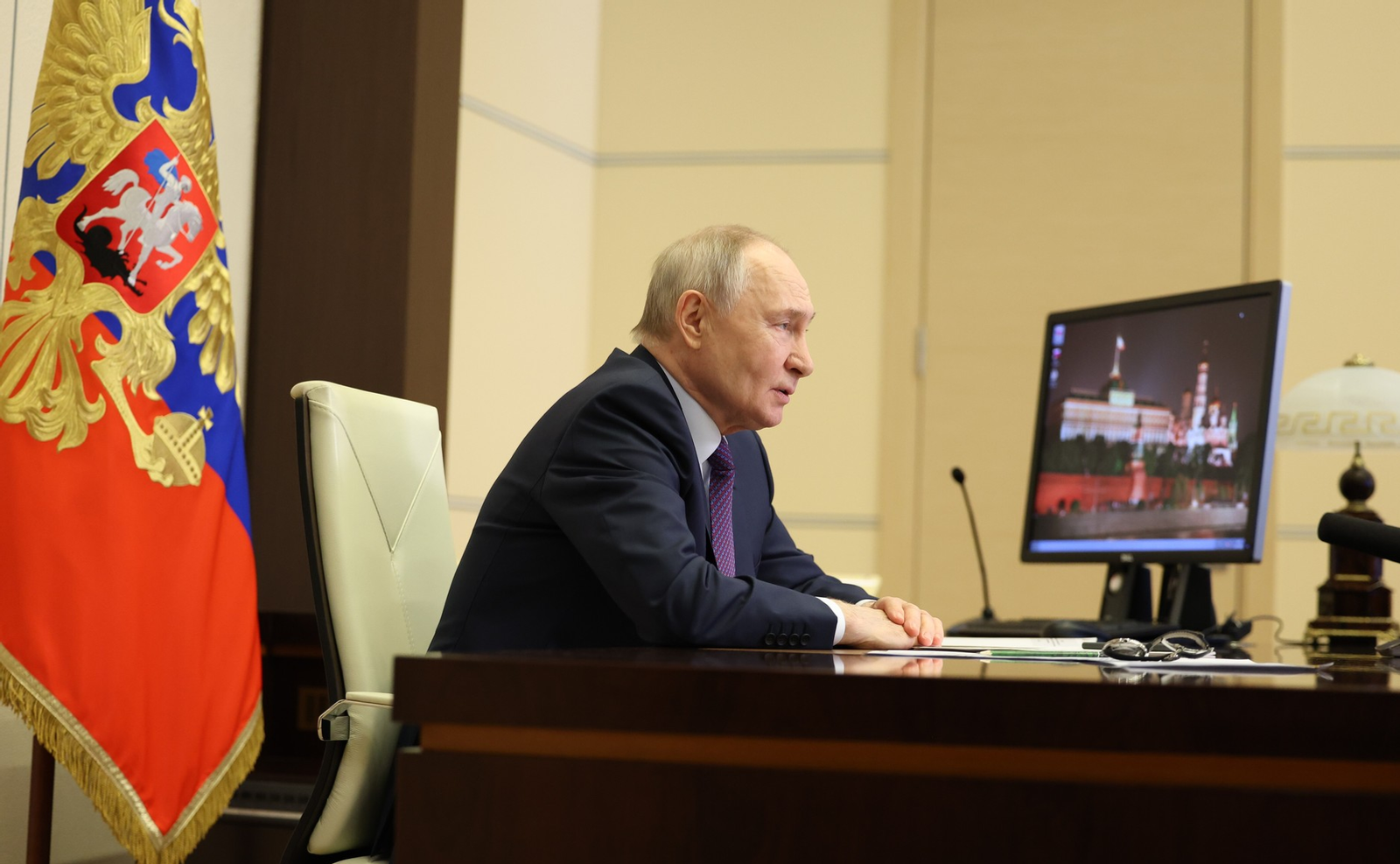 Владимир Путин медицинăпа культура сферисене çĕнетмелли хушусем панă