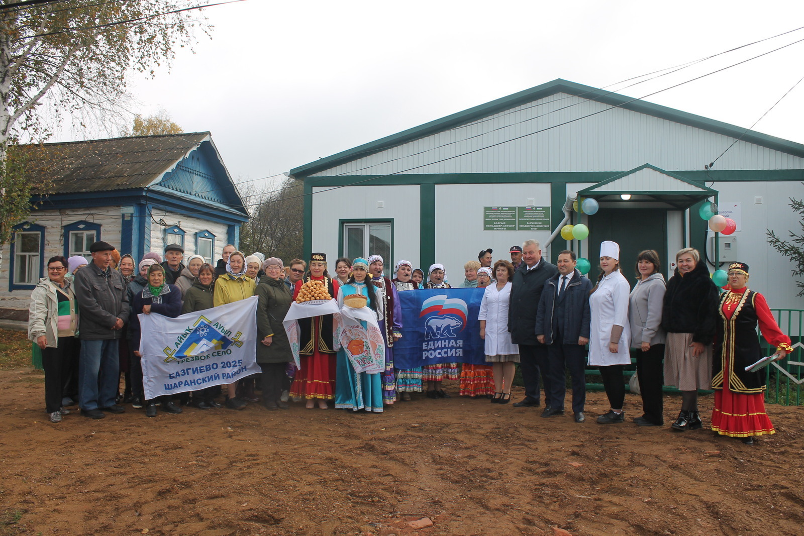 Шаран районĕнчи Паскай ялĕнче çĕнĕ фельдшерпа акушер пункчĕ уçăлнă