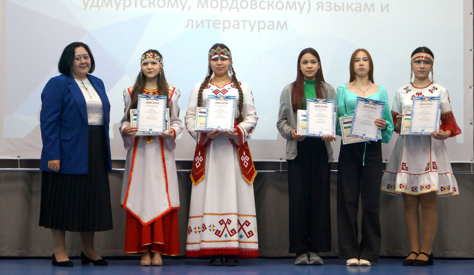 Чăваш ачисемшĕн çĕнĕ çул çĕнĕ çитĕнÿсемпе пуçланчĕ