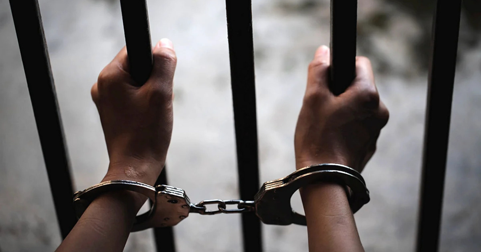 Ĕпхÿри суд 19 çулхи курьер-мошенника колоние ăсатнă