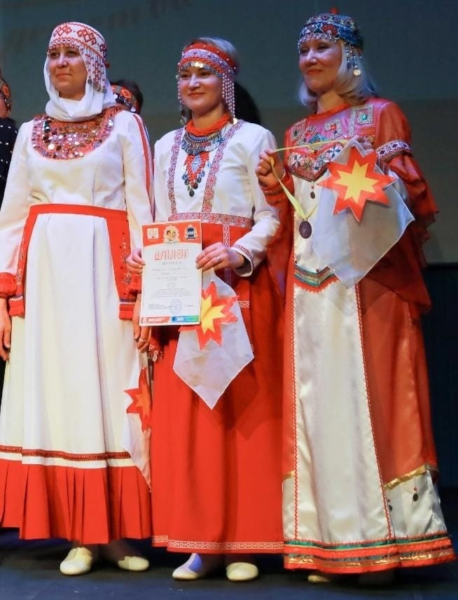 «Ачалăх тĕнчи» анлă та илемпе тулли пултăр